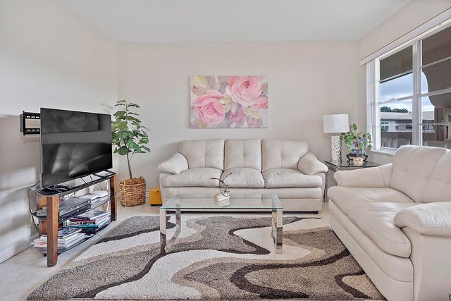 2905 Victoria Place G4, Coconut Creek, FL 33066