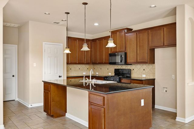 676 Rusk RD, Round Rock, TX 78665