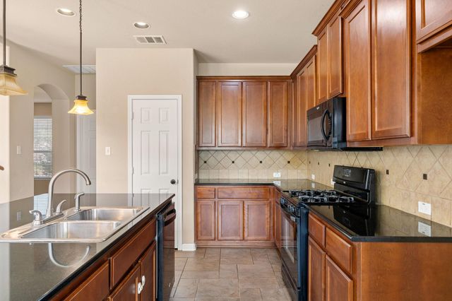 676 Rusk RD, Round Rock, TX 78665