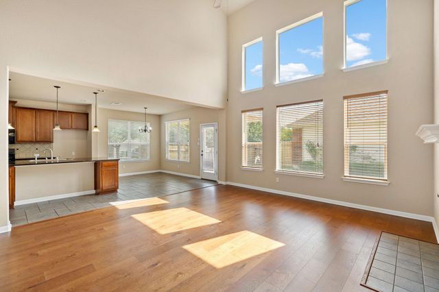 676 Rusk RD, Round Rock, TX 78665