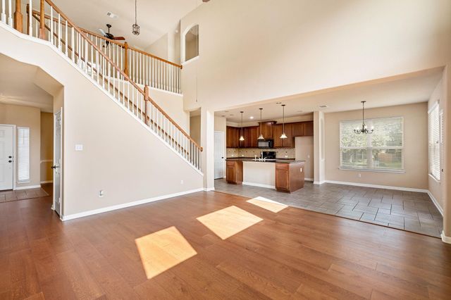 676 Rusk RD, Round Rock, TX 78665