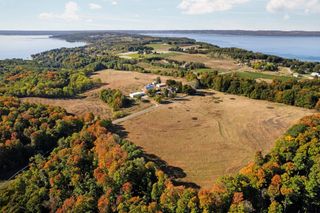 1378 Gray Road, Peninsula Twp, MI 49686