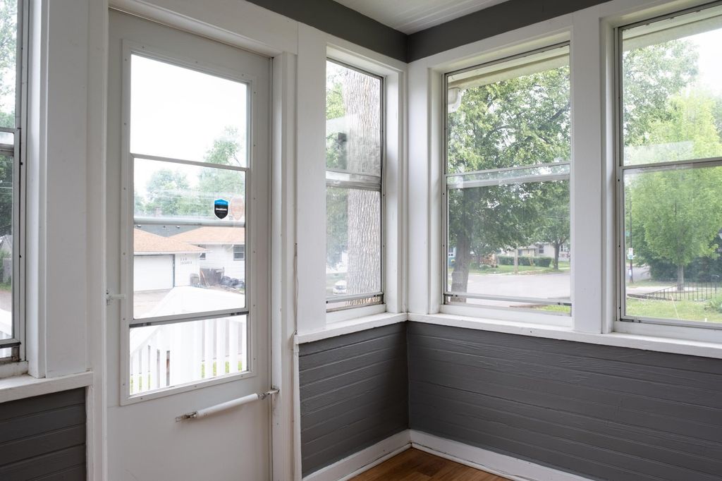 834 Algonquin Avenue, Saint Paul, MN 55119 — photo 3