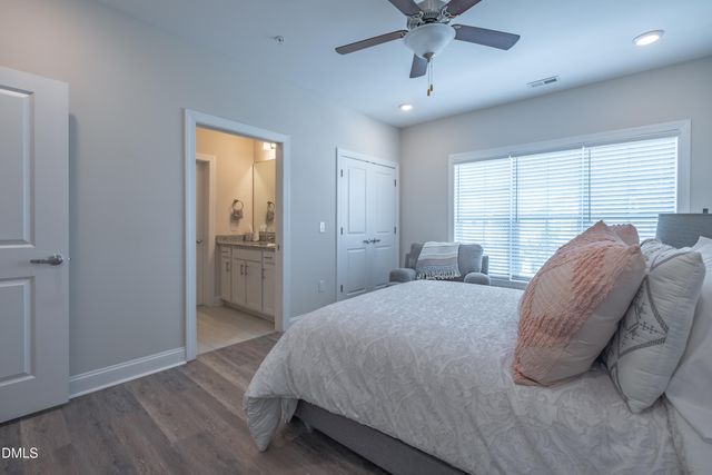 1200 Gathering Park Circle 201, Cary, NC 27519