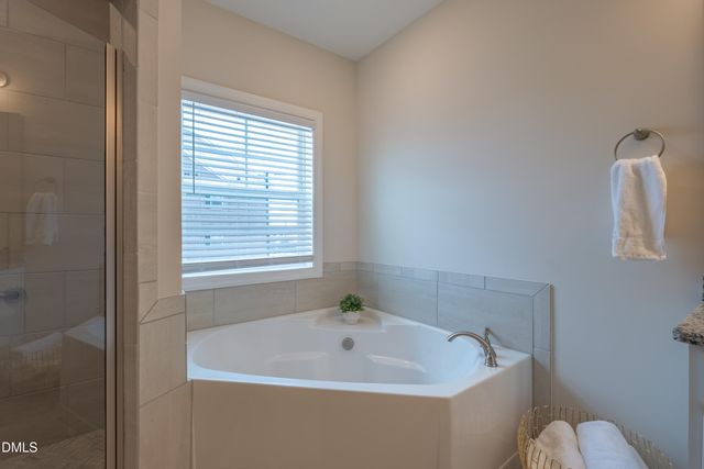 1200 Gathering Park Circle 201, Cary, NC 27519