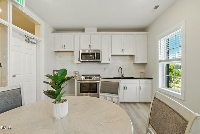 1200 Gathering Park Circle 201, Cary, NC 27519