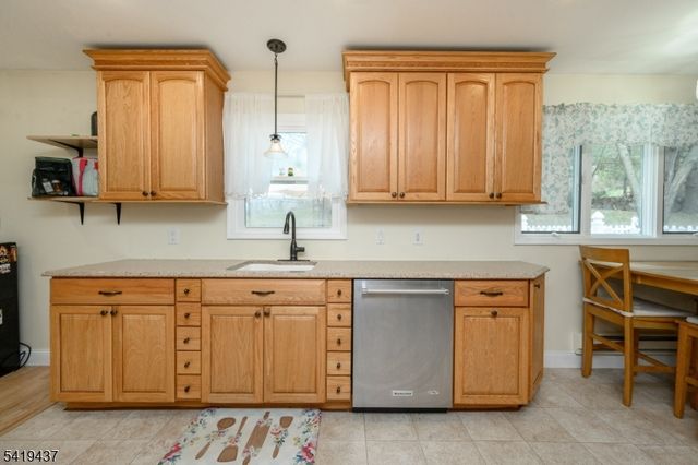 1 Running Hills Dr, Fredon Twp., NJ 07860