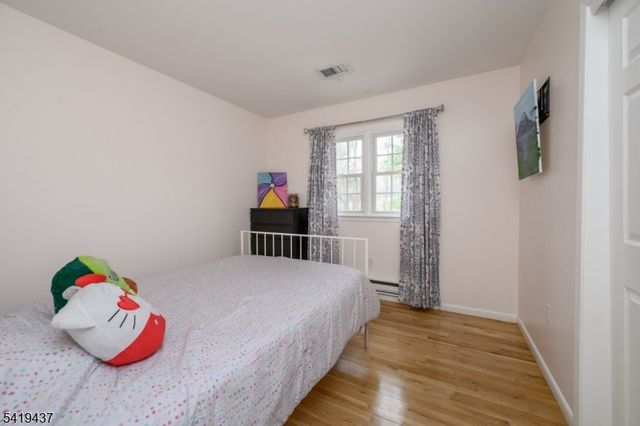 1 Running Hills Dr, Fredon Twp., NJ 07860