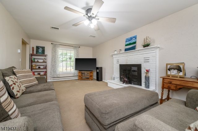 1 Running Hills Dr, Fredon Twp., NJ 07860