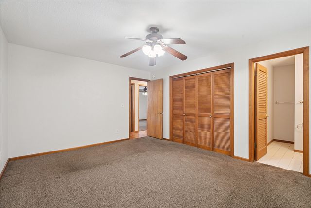 107 Washington Street, Center Point, IA 52213