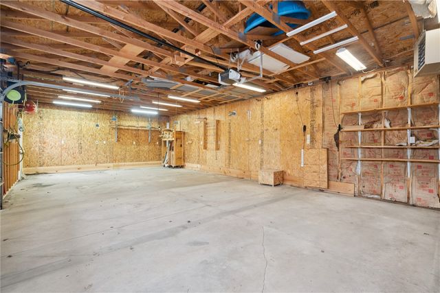 107 Washington Street, Center Point, IA 52213