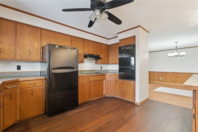 107 Washington Street, Center Point, IA 52213