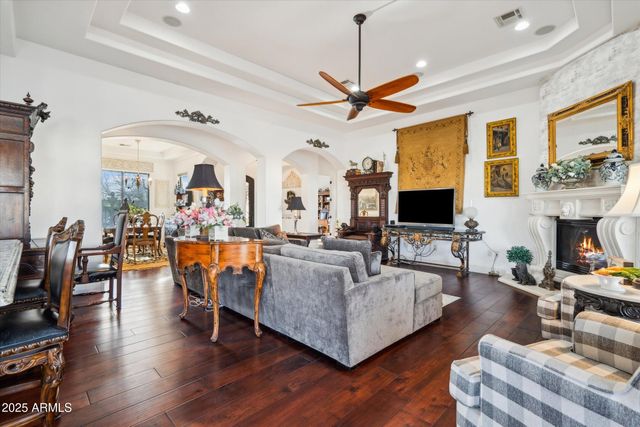 619 N SUN Road, Apache Junction, AZ 85119