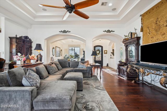 619 N SUN Road, Apache Junction, AZ 85119