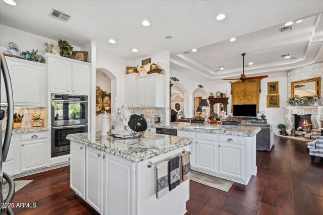 619 N SUN Road, Apache Junction, AZ 85119