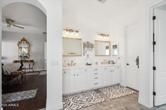 619 N SUN Road, Apache Junction, AZ 85119