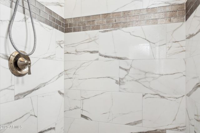 619 N SUN Road, Apache Junction, AZ 85119