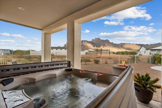 619 N SUN Road, Apache Junction, AZ 85119