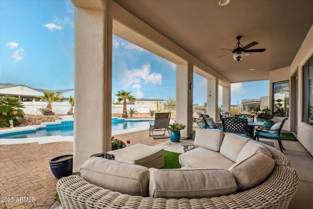 619 N SUN Road, Apache Junction, AZ 85119