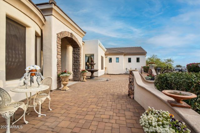 619 N SUN Road, Apache Junction, AZ 85119