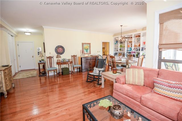 1578 Kanawha Boulevard E 8B, Charleston, WV 25311