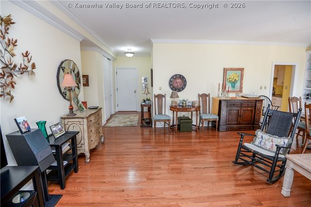 1578 Kanawha Boulevard E 8B, Charleston, WV 25311