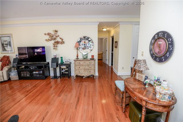 1578 Kanawha Boulevard E 8B, Charleston, WV 25311