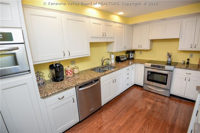 1578 Kanawha Boulevard E 8B, Charleston, WV 25311