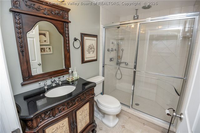 1578 Kanawha Boulevard E 8B, Charleston, WV 25311