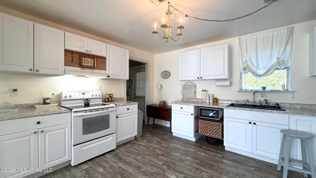625 Saint Joseph Street, Waveland, MS 39576