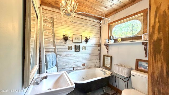 625 Saint Joseph Street, Waveland, MS 39576