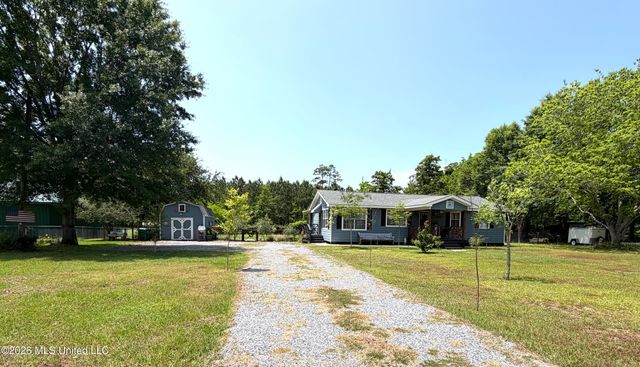 625 Saint Joseph Street, Waveland, MS 39576