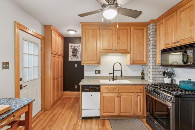 1434 Minnehaha Avenue W, Saint Paul, MN 55104
