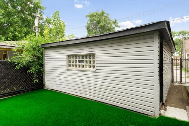 6923 S Vernon Avenue 1, Chicago, IL 60637