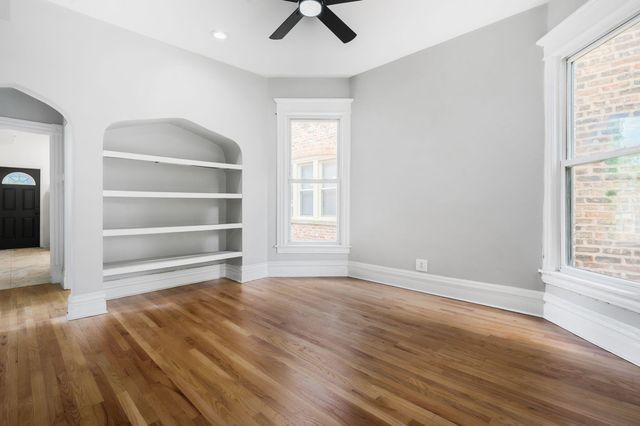 6923 S Vernon Avenue 1, Chicago, IL 60637