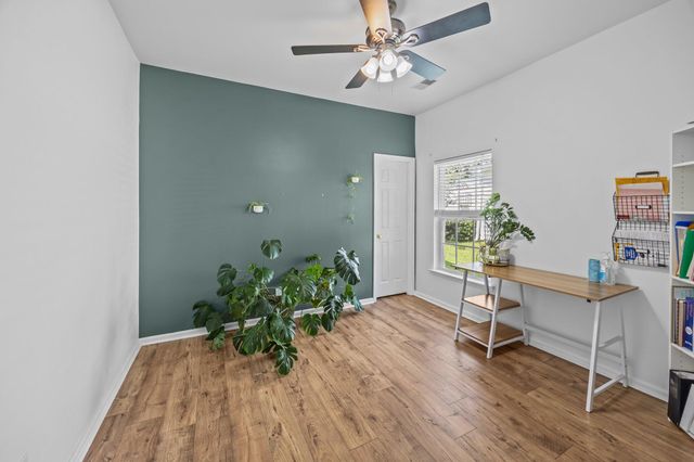 7338 Kestrel Trail, Hanahan, SC 29410