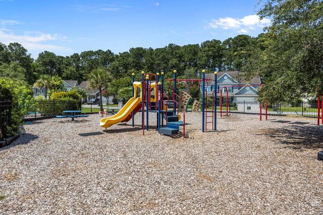 7338 Kestrel Trail, Hanahan, SC 29410