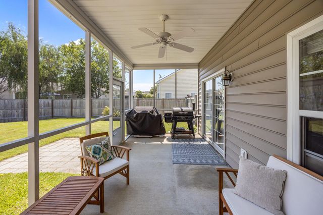 7338 Kestrel Trail, Hanahan, SC 29410