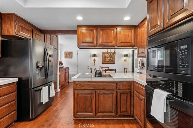 27 Mela Lane, Rancho Palos Verdes, CA 90275