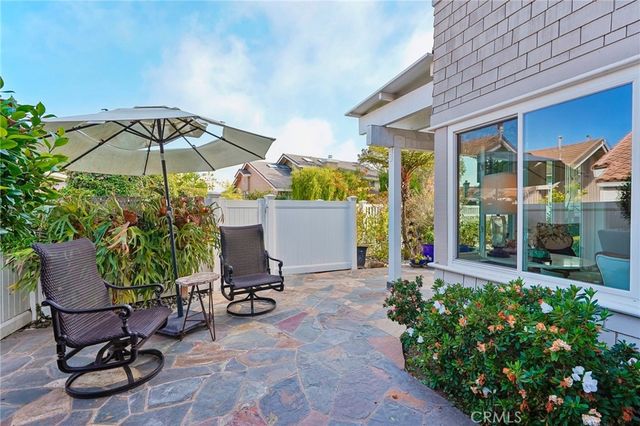 27 Mela Lane, Rancho Palos Verdes, CA 90275