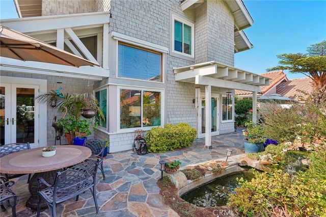 27 Mela Lane, Rancho Palos Verdes, CA 90275