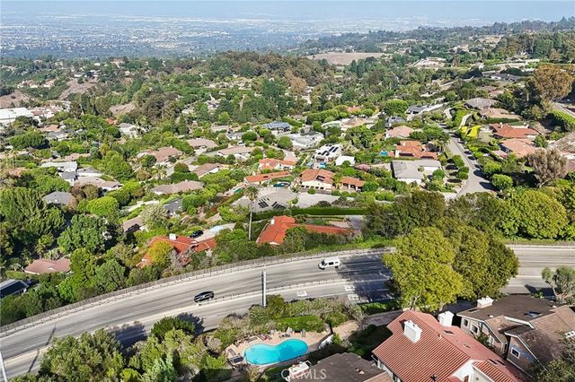 27 Mela Lane, Rancho Palos Verdes, CA 90275
