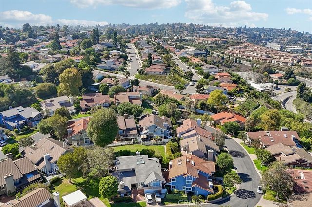 27 Mela Lane, Rancho Palos Verdes, CA 90275