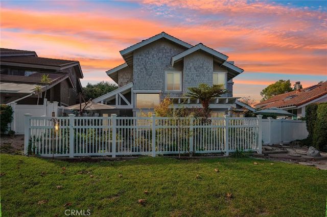 27 Mela Lane, Rancho Palos Verdes, CA 90275