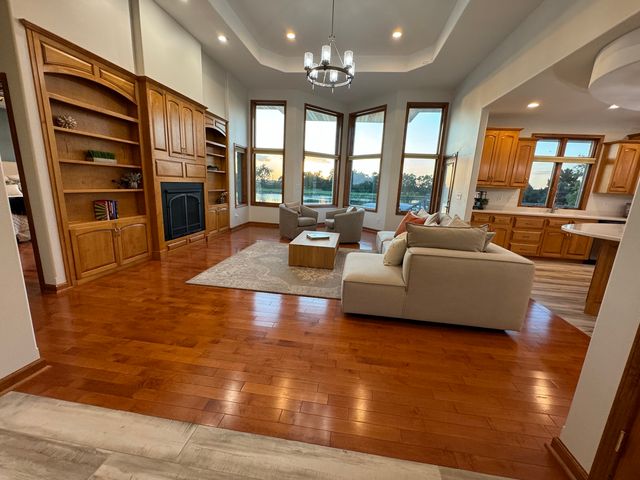8726 E Goodfarm Road, Gardner, IL 60424