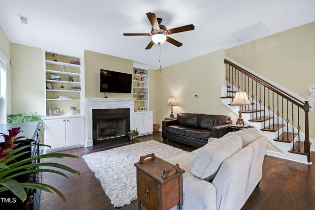 33 Azul Drive, Clayton, NC 27520