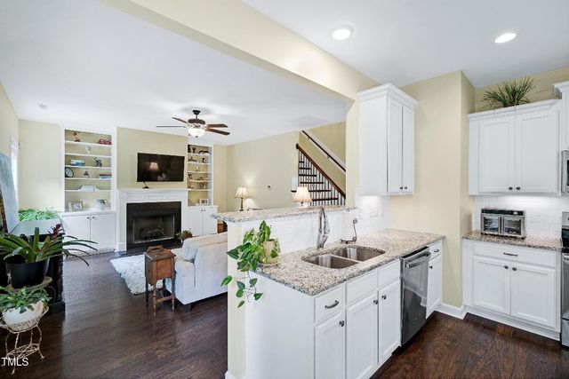 33 Azul Drive, Clayton, NC 27520