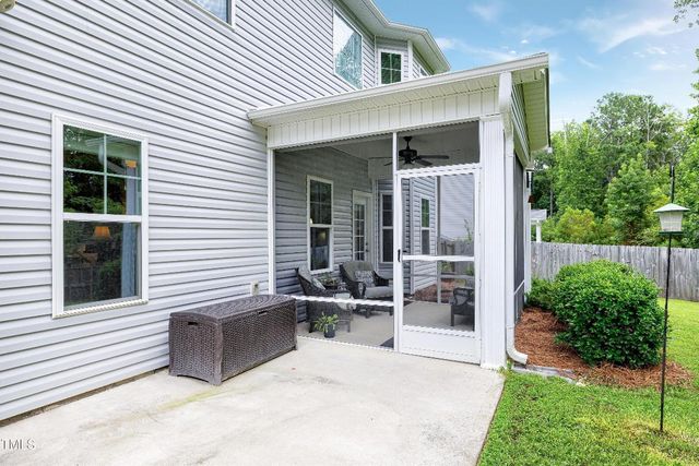 33 Azul Drive, Clayton, NC 27520