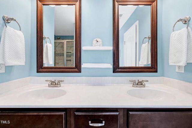 33 Azul Drive, Clayton, NC 27520