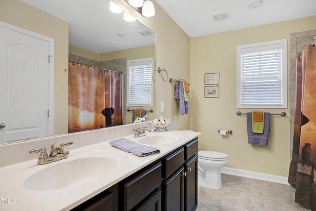 33 Azul Drive, Clayton, NC 27520